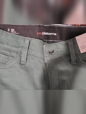 LIZ Claiborne Green Skirt with Belt Loop
